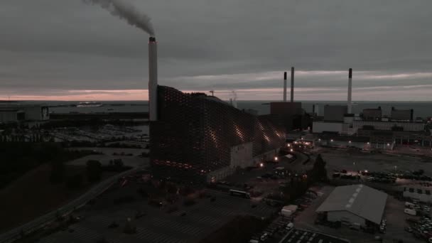 Aerial View Amager Bakke Copenhill Waste Energy Power Plant Green — Stock Video