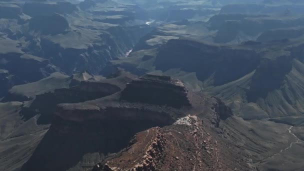 Arizona Daki Grand Canyon Ulusal Parkı Nın Sinematik Helikopter Görüntüleri — Stok video