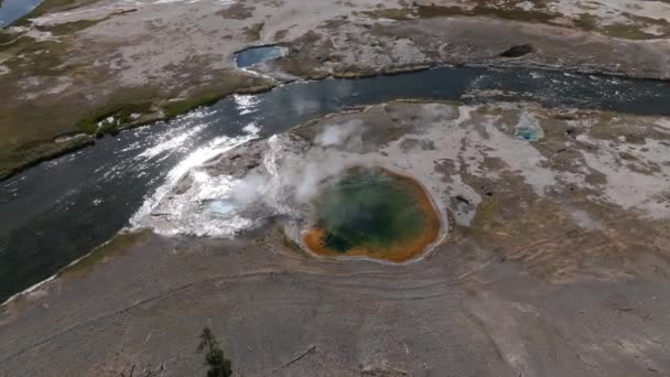 Erupção Geyser Castelo Geyser Parque Nacional Yellowstone Vista Aérea Dos — Vídeo de Stock