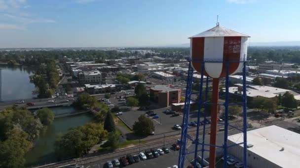 Vídeo Aéreo Torre Agua Cascada Ciudad Idaho Falls Usa Gran — Vídeo de stock