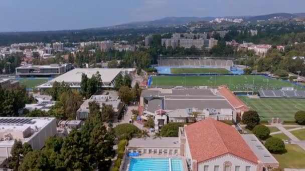 Luftaufnahme Des Fußballstadions Auf Dem Campus Der Ucla Luftbildvideo Der — Stockvideo