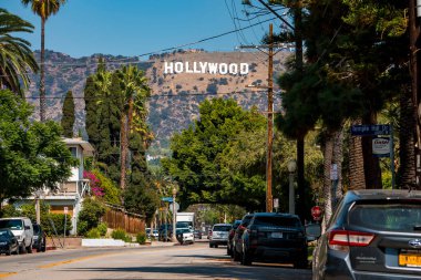 Los Angeles, California, ABD 'deki ünlü Hollywood tabelası..