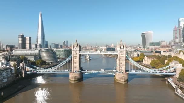 Іконічний Тауерський Міст Єднує Лондон Саутерком Річці Темза Вид Повітря — стокове відео