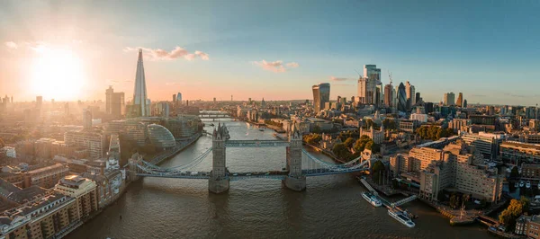 Αεροφωτογραφία Της Γέφυρας Του Πύργου Του Λονδίνου Ηλιοβασίλεμα Ηλιοβασίλεμα Όμορφα — Φωτογραφία Αρχείου