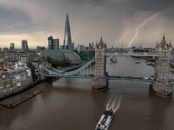 Blitz Und Donner Mitten London Nahe Der Tower Bridge London — Stockfoto