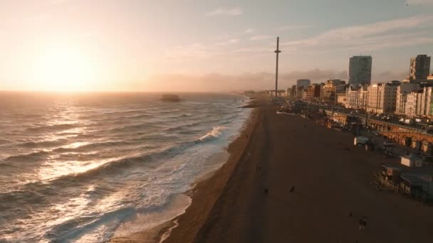 Prachtige Brighton Strand Video Magische Zonsondergang Stormachtig Weer Brighton Stad — Stockvideo