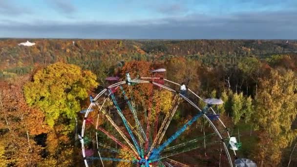 Riesenrad Sigulda Lettland Schönes Riesenrad Goldenen Herbst Herrlicher Natur — Stockvideo