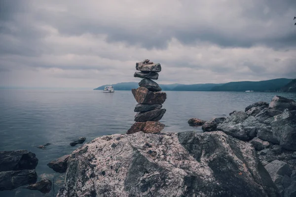 Tower Stones Background Lake Baikal — Stock Photo, Image