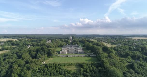 Forntida Pidhirtsi slott Flygfoto — Stockvideo