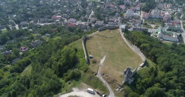 Ancient fortress tower Bona in Kremenets Ukraine — Stock Video