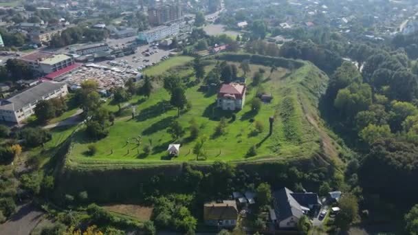Luchtfoto De stad Volodymyr. Oekraïne — Stockvideo