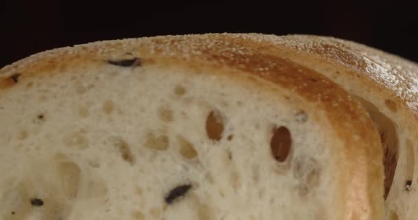 Crispy crust of fresh muffins, slicing bread — Stockvideo