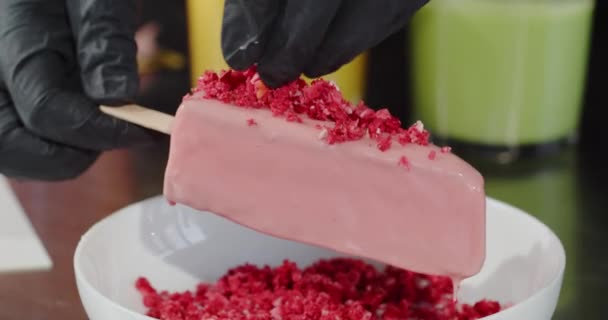 Leckeres Gebäck. Rezept zur Zubereitung von Dessert — Stockvideo