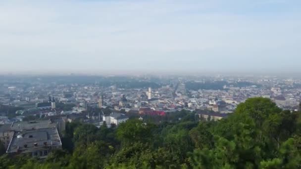 Havadan çekilen Lviv şehri. Yüksek kale. Ukrayna — Stok video
