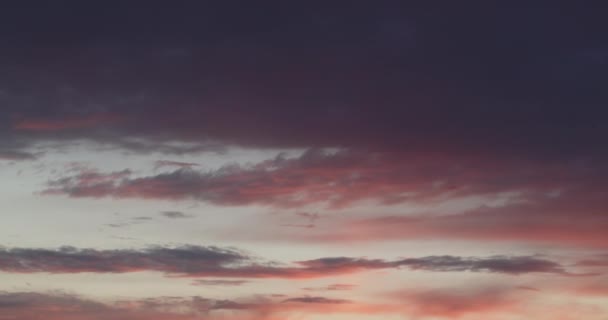 Розовый Закат Фоне Облаков Высококачественные Кадры — стоковое видео