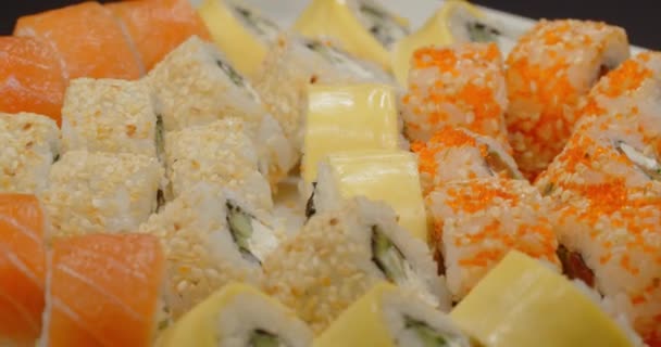 Суши Нигири Лосось Японская Еда Японский Гурман Сырая Рыба Рис — стоковое видео