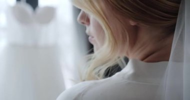 Gelin gelinlik deniyor