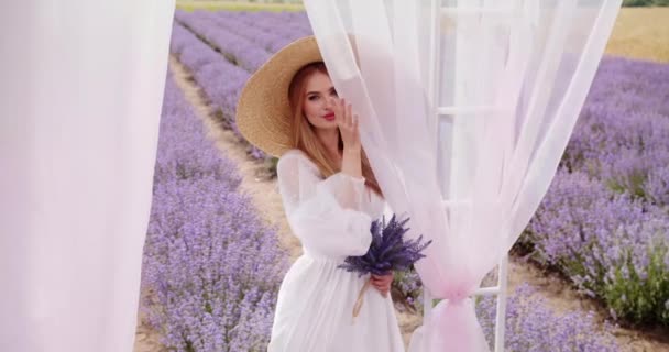 Beautiful Girl Hat Bouquet Lavender Gazebo High Quality Footage — Stockvideo