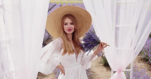 Beautiful Girl Hat Bouquet Lavender Gazebo High Quality Footage — Stockvideo