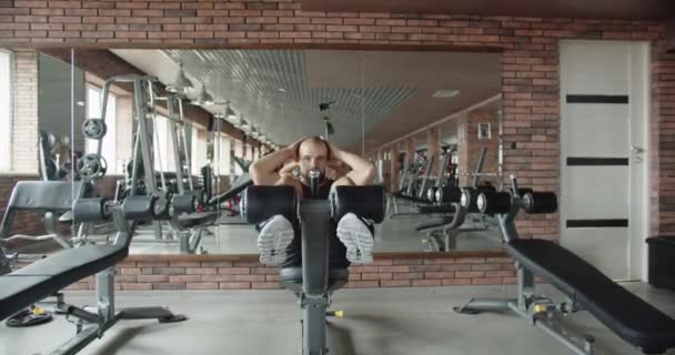 Young Guy Does Sports Gym — Wideo stockowe