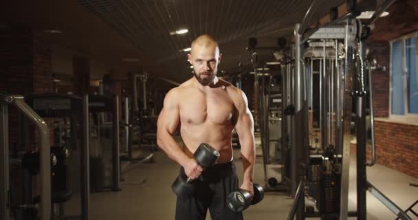 Professional Training Heavy Weight One Arm — Stockvideo