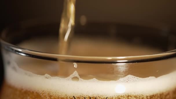 Cold Beer Poured Glass Bar — Stock Video