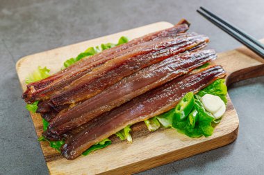 Gwamegi, Kore usulü yarı kurumuş Saury.