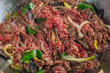 Tabakta Kore eti bulgogi tabağı