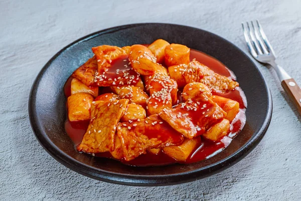 Koreańskie Smażone Ciasto Ryżowe Tteokbokki — Zdjęcie stockowe