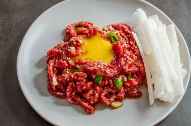 Kore usulü sığır etli tartar 'sogogi yukhoe'