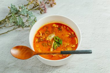 Kore kanlı sosis çorbası, 'Sundae Guk'