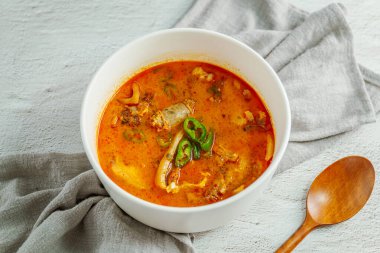 Kore kanlı sosis çorbası, 'Sundae Guk'