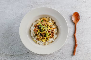 Pirinçten önce Kore usulü domuz eti, 'Jeyuk Deopbapi'