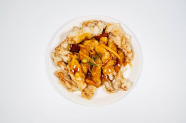 Tatlı ve ekşi soslu domuz eti, Kore yemeği 'chapssal tangsuyuk'