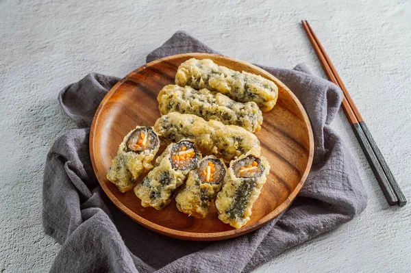 Estilo Coreano Deep Fried Laver Roll Gimmaritwigim — Foto de Stock