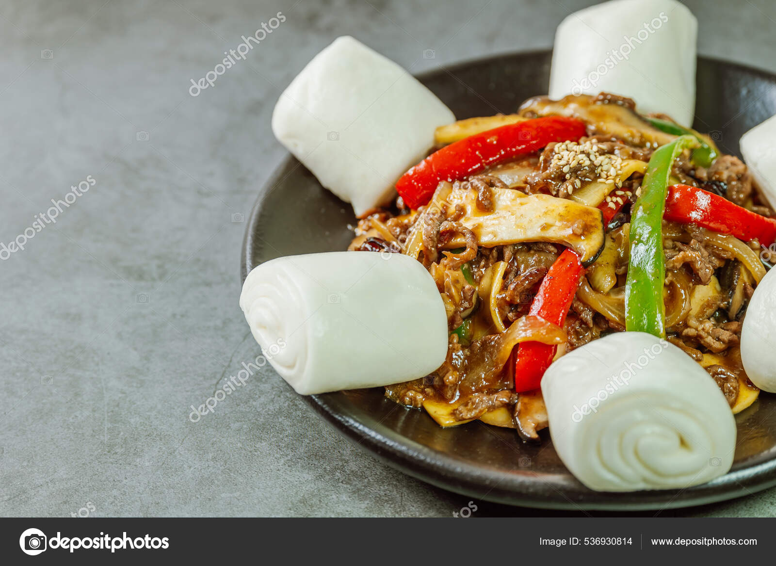 Gochu Japchae Korean Stir Fried Chili Peppers Beef — Stock Photo