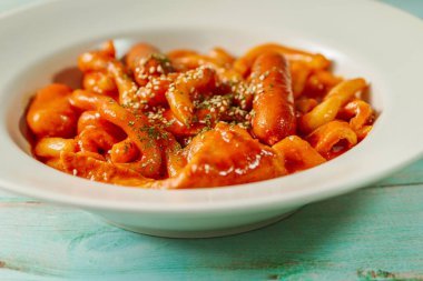 Kore usulü kızarmış pirinç keki, 'Tteokbokki'