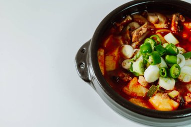 Lezzetli Kore domuz güveci.