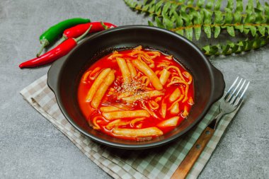 Kore usulü kızarmış pirinç keki, 'Tteokbokki'