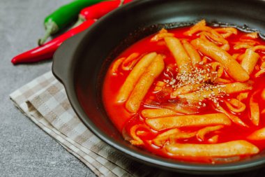 Kore usulü kızarmış pirinç keki, 'Tteokbokki'