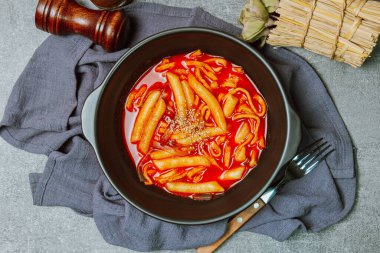 Kore usulü kızarmış pirinç keki, 'Tteokbokki'