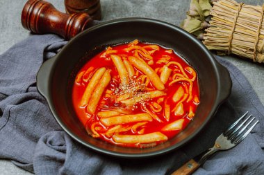 Kore usulü kızarmış pirinç keki, 'Tteokbokki'