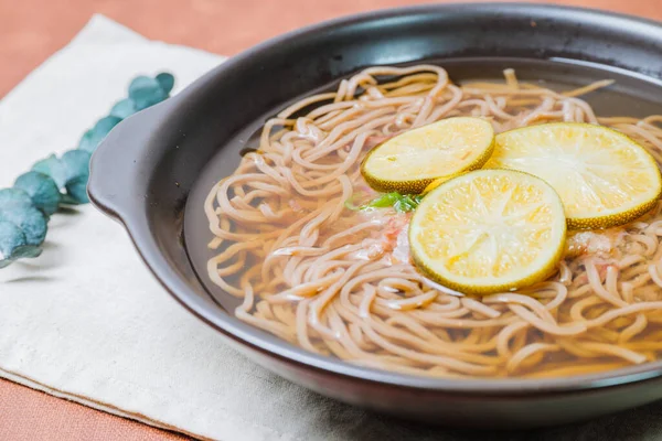 Korean Food Naengmemilguksu Winter Delicacy Buckwheat Noodle Dish Served Cold — Foto Stock