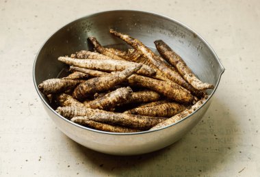 Codonopsis lanceolata in a bowl