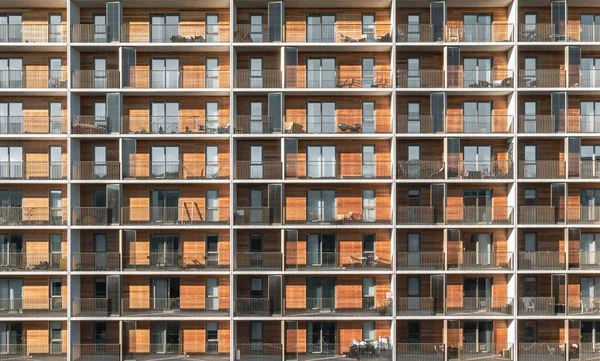 Повна Архітектура Рамки Зовнішнього Вигляду Сучасного Скандинавського Будинку Вікнами Балконами — стокове фото