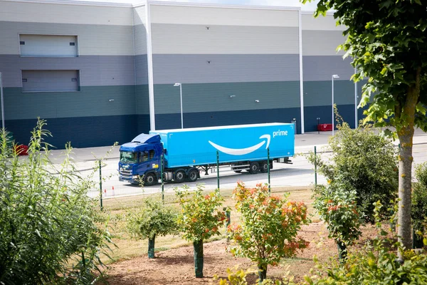 Eastmidlands Gateway July 2022 Amazon Prime Delivery Truck Arriving Large — Foto de Stock