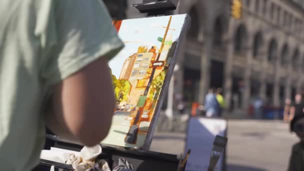アーティストは屋外で絵を描く — ストック動画