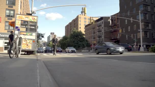 Les gens marchent à New York — Video