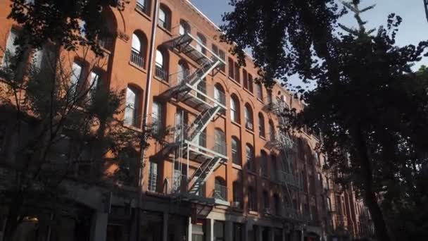 Lägenhet Block i New York City. — Stockvideo