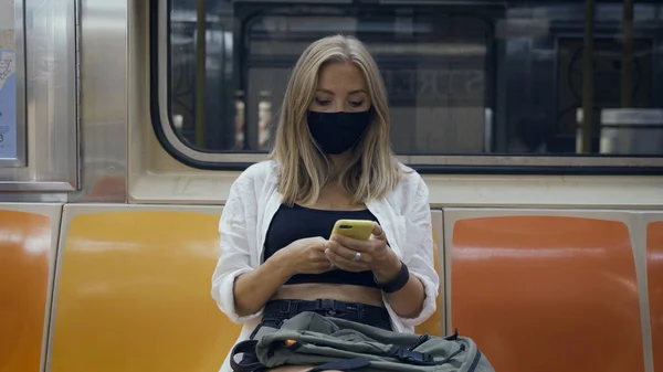 Metro treninin kadında